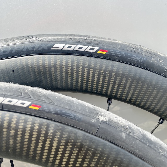 軽量タイヤ　700×25C　ヒルクライムに最適 楽天市場】GORIX ゴリックス タイヤ ロードバイク 自転車タイヤ